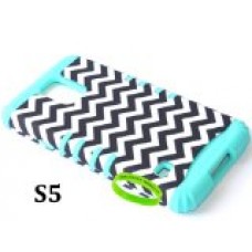 Cellphone Trendz HARD & SOFT RUBBER HYBRID HIGH IMPACT PROTECTIVE CASE COVER for Samsung Galaxy S5 i9600 - Chevron Hard Case Design (Black White on Mint Blue)